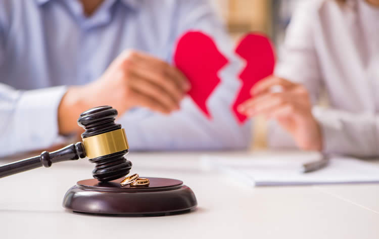 在香港领取的结婚证可以在内地民政局办理离婚手续吗？