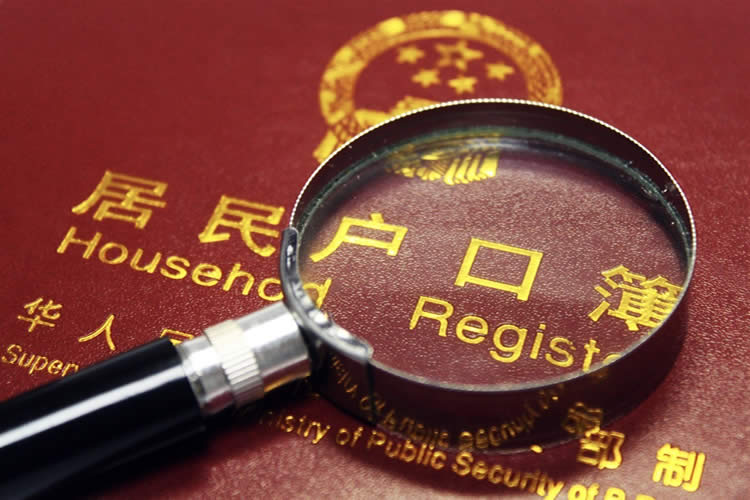英文版本的香港绝对离婚判令用于内地更改婚姻状况要怎么做公证呢？